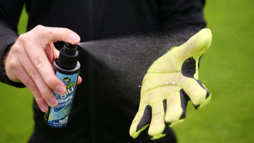 Best Goalkeeper Gloves for Wet Weather (All-Weather Grip Options ...